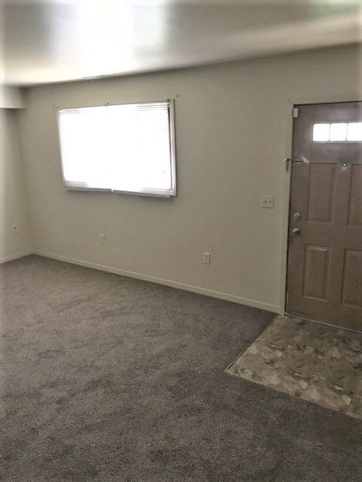 1721-1837 A CHESTNUT STREET - Photo 2 of 15