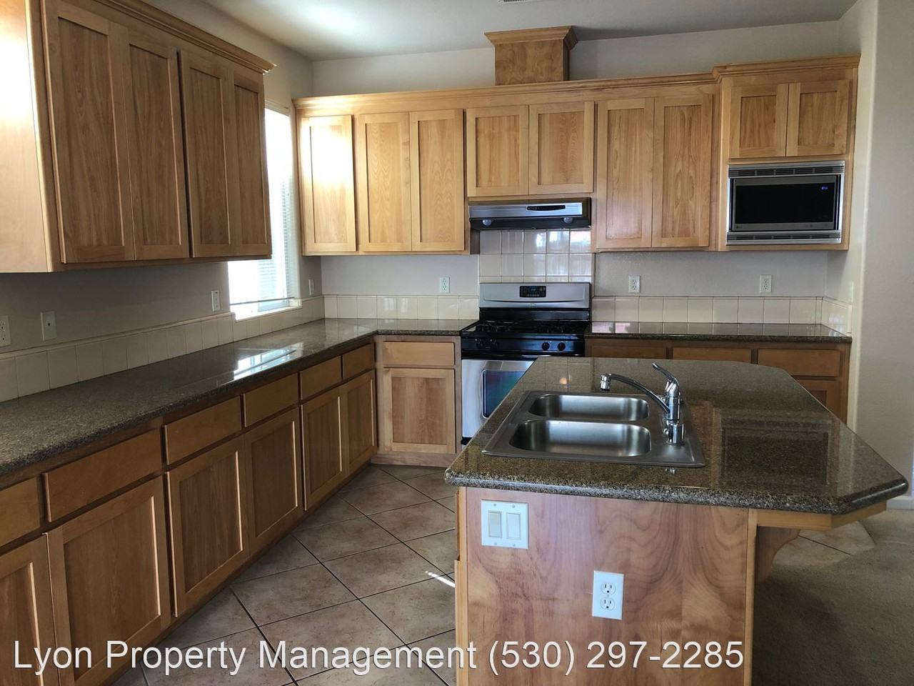 2347 Glacier Pl - Photo 2 of 25