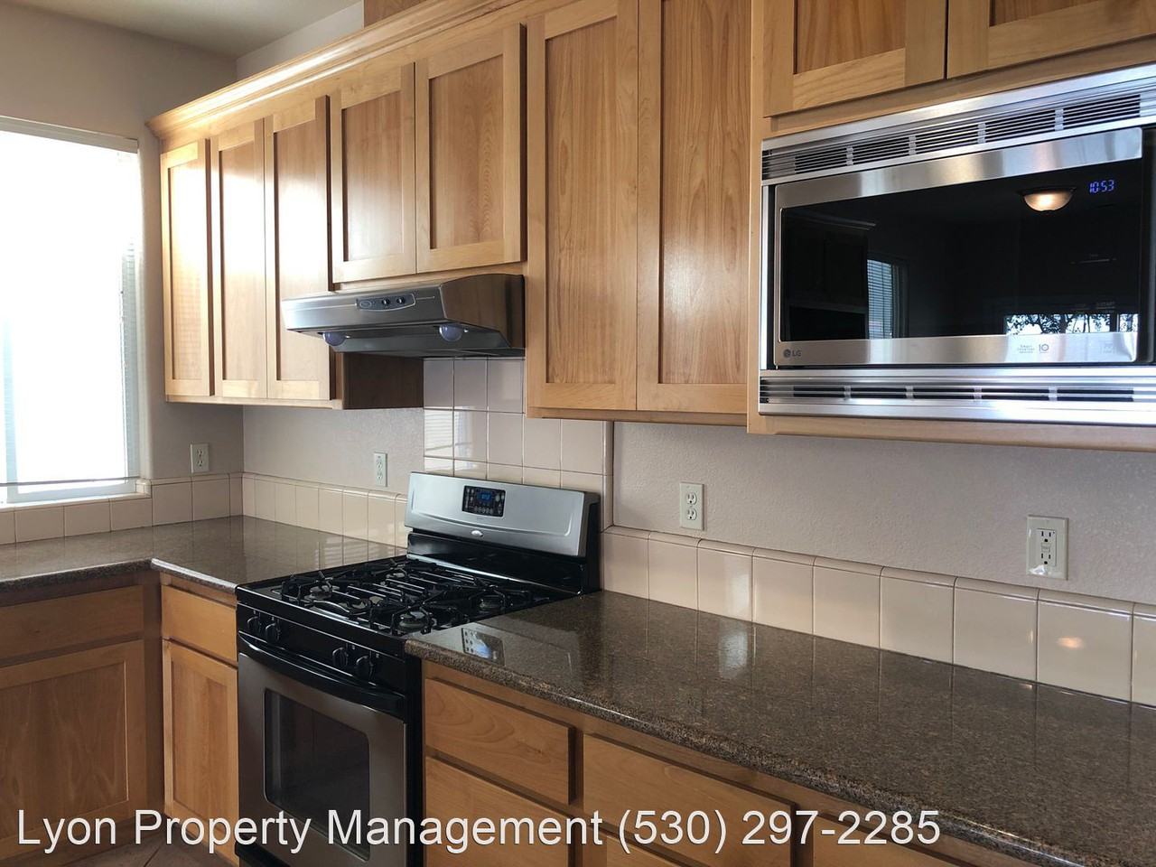 2347 Glacier Pl - Photo 3 of 25