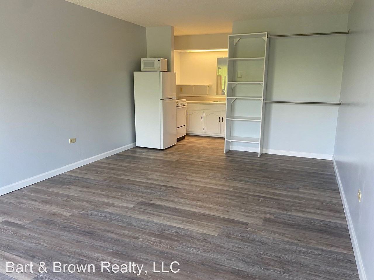 10000 Historic State Highway 165, Hollister, MO 65672, USA 8 unit