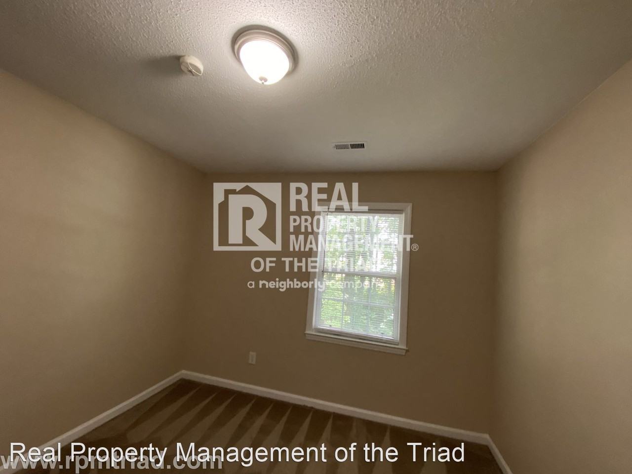 124 Arcaro Dr - Photo 3 of 32