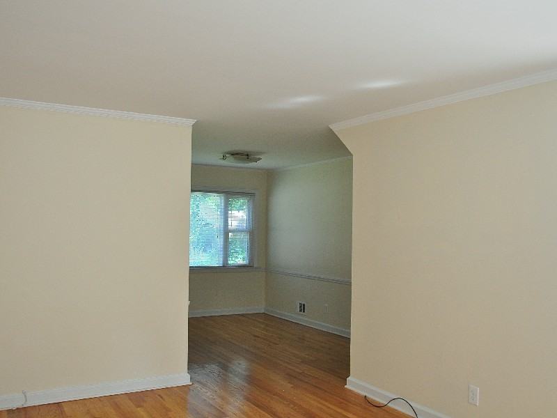 23 Meadow Ln - Photo 3 of 12