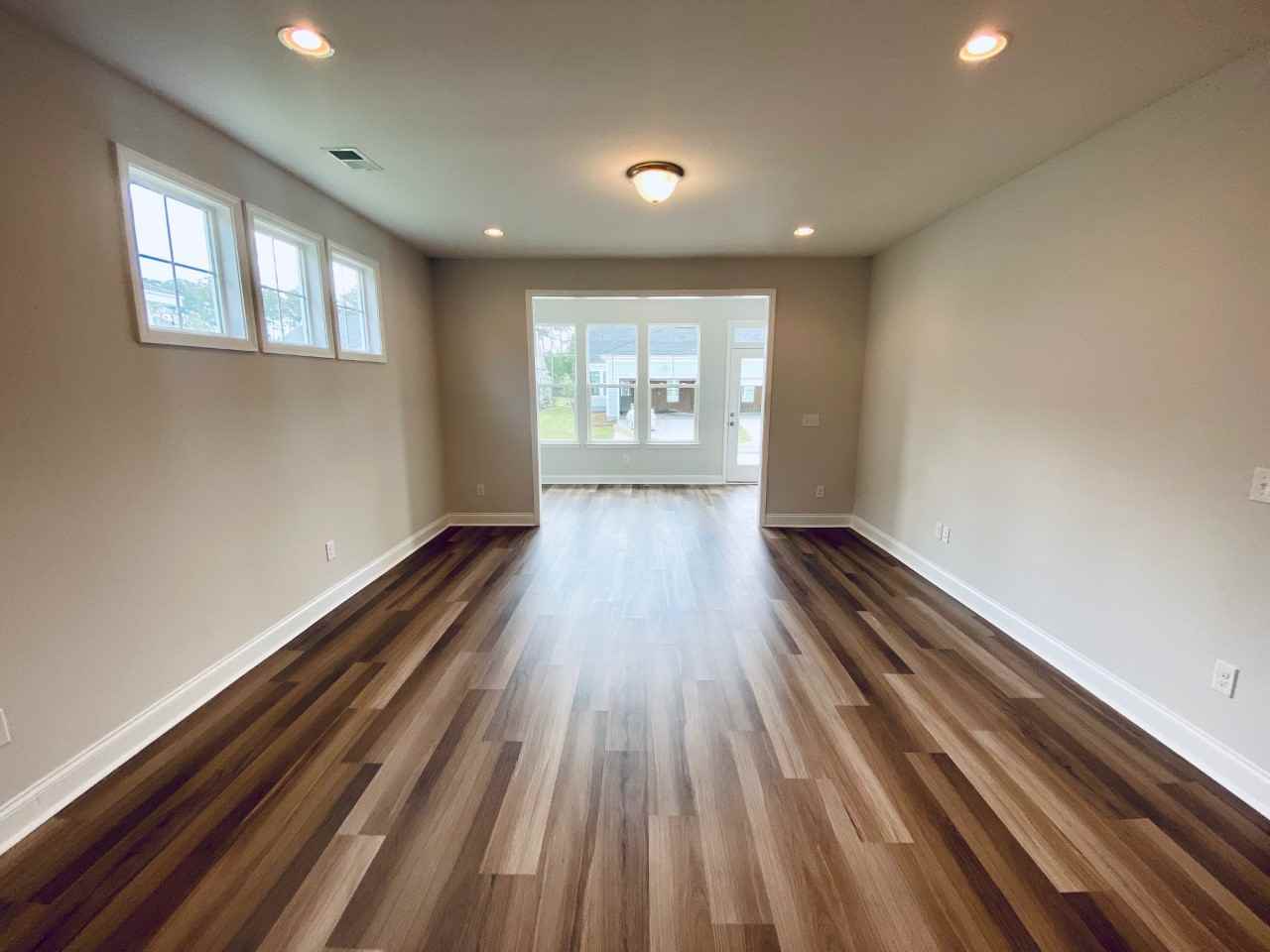 2060 Silver Island Way - Photo 4 of 33