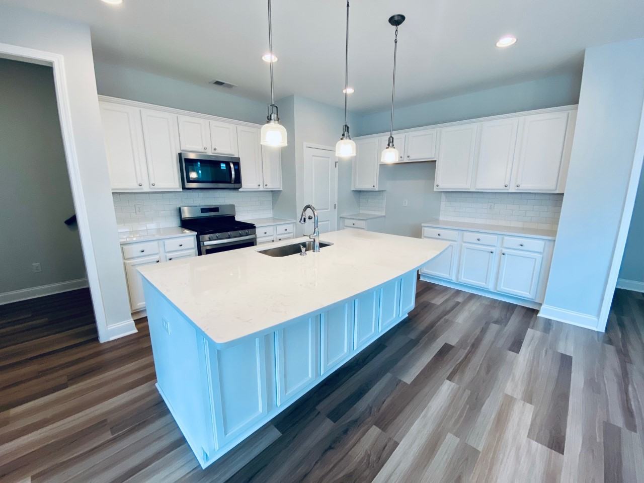 2060 Silver Island Way - Photo 5 of 33