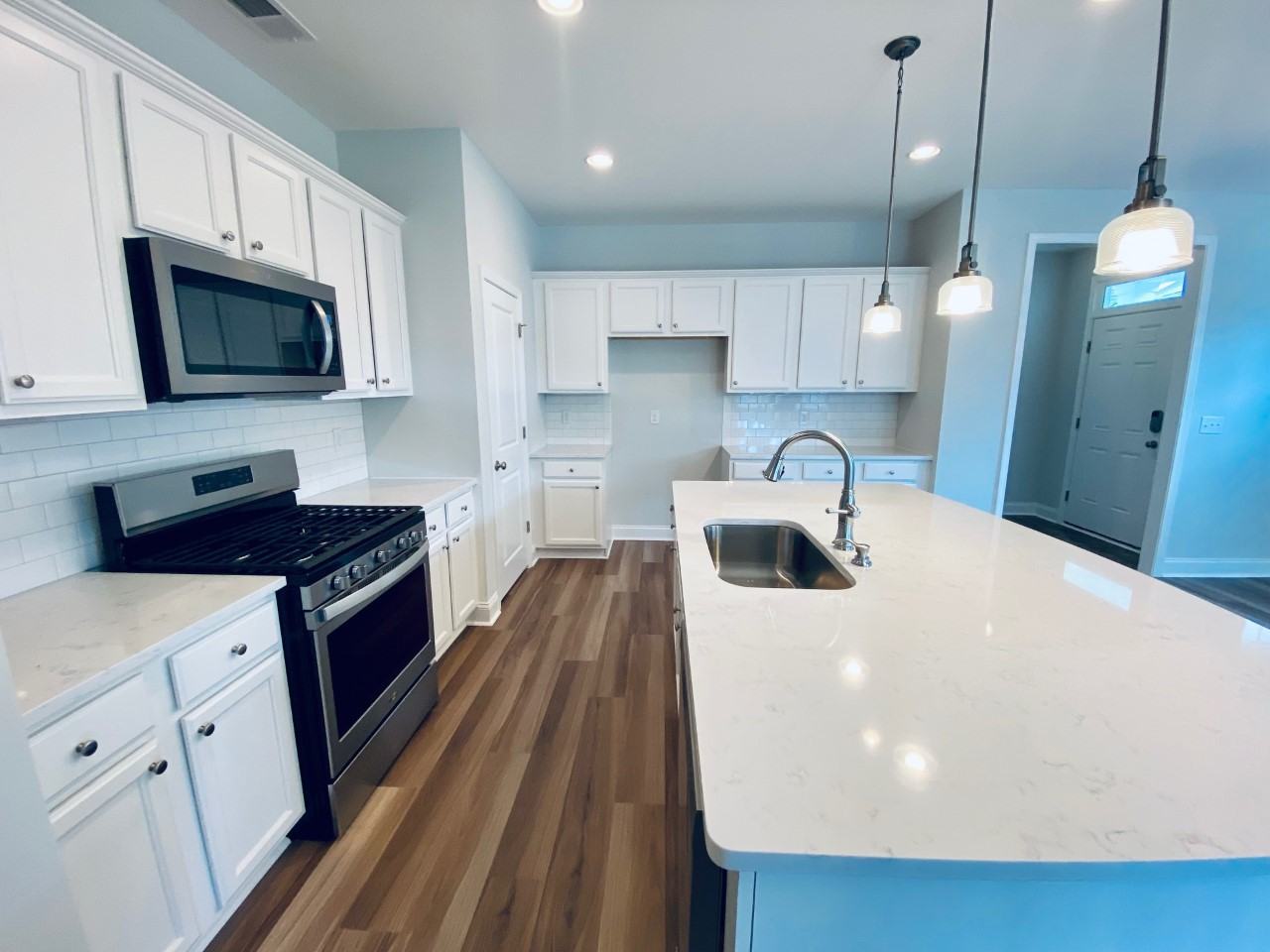 2060 Silver Island Way - Photo 6 of 33