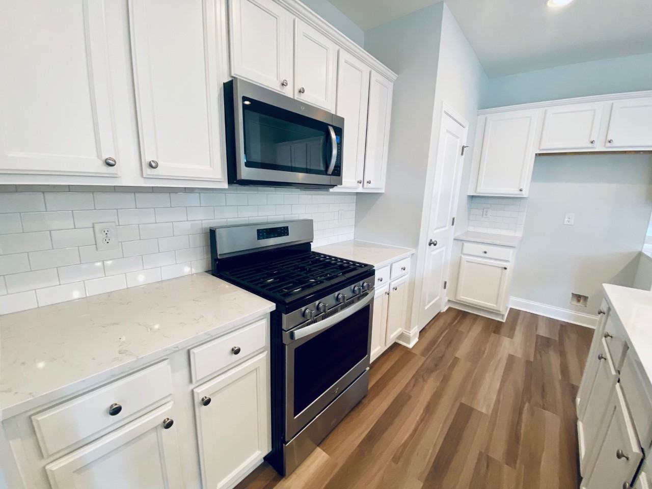 2060 Silver Island Way - Photo 7 of 33