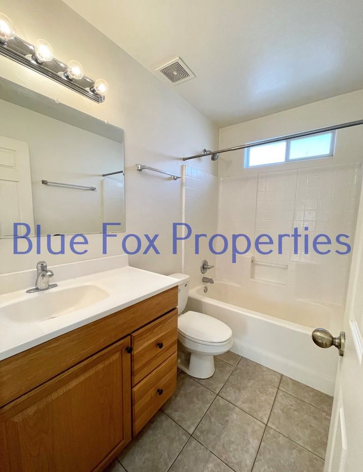 3206 E Bellevue St - Photo 2 of 22