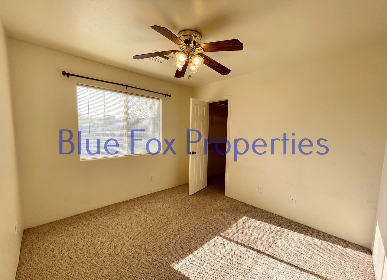 3206 E Bellevue St - Photo 3 of 22