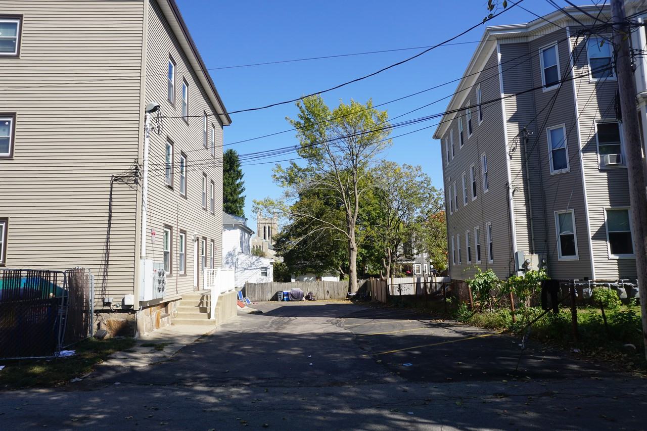 32 Lansdowne St - Photo 6 of 6