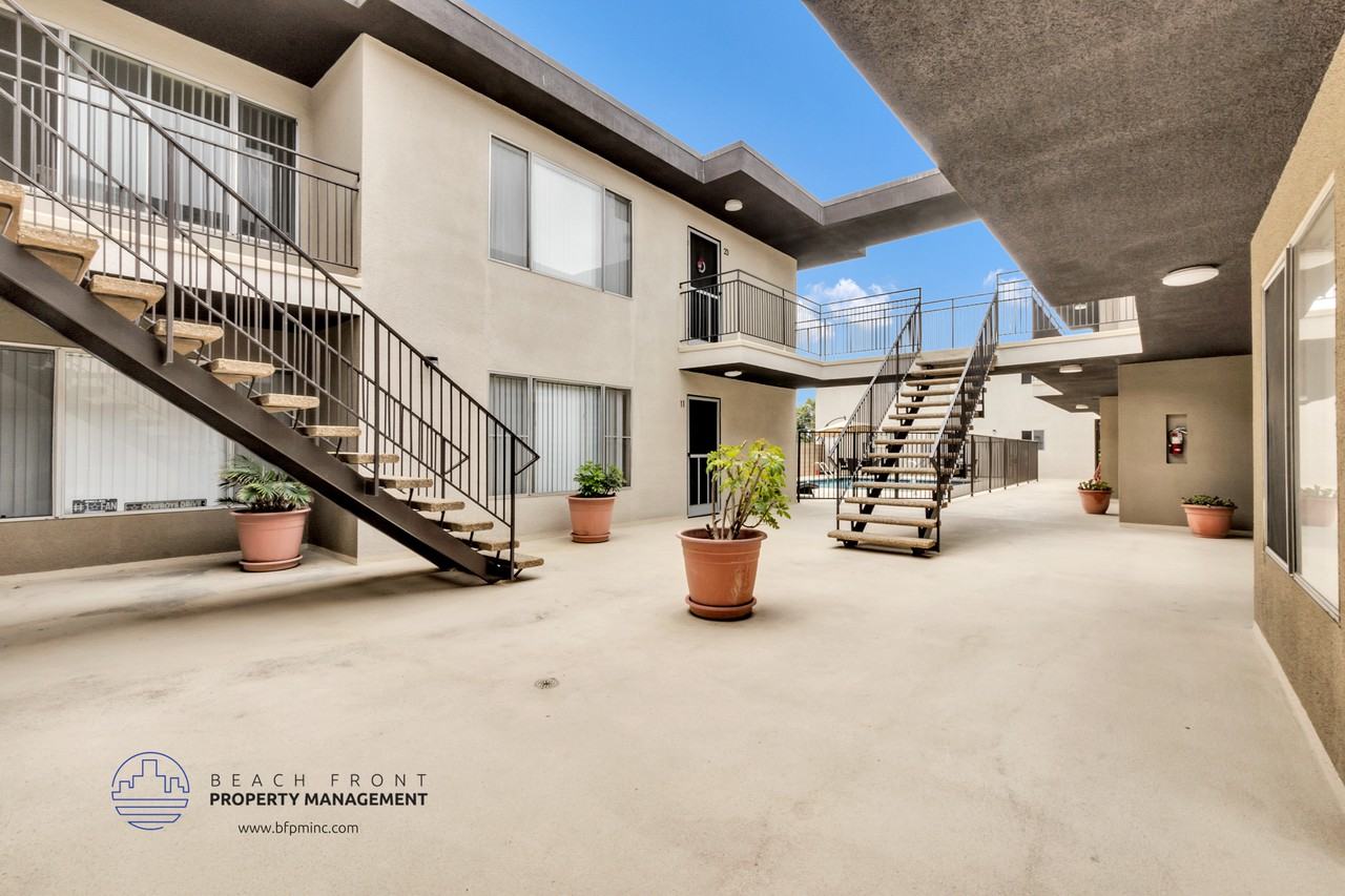 910 Enterprise Ave. - Photo 4 of 31