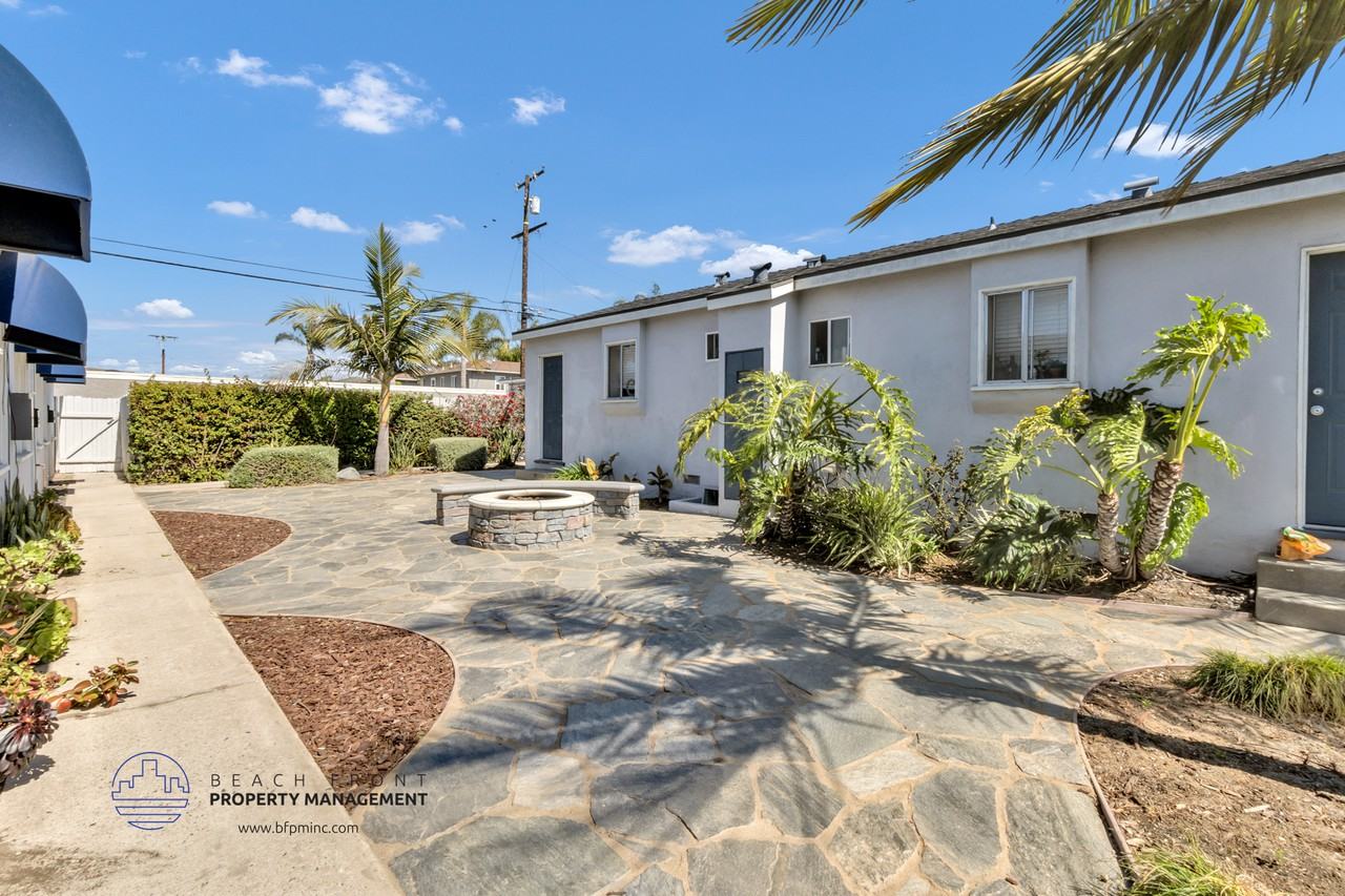 Naples Isle Apartments - Photo 6 of 31