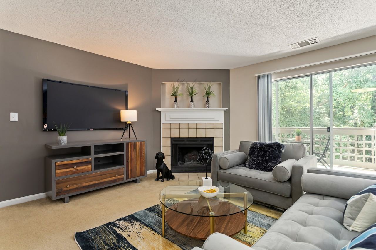 University Ridge Apartments - Photo 7 of 36