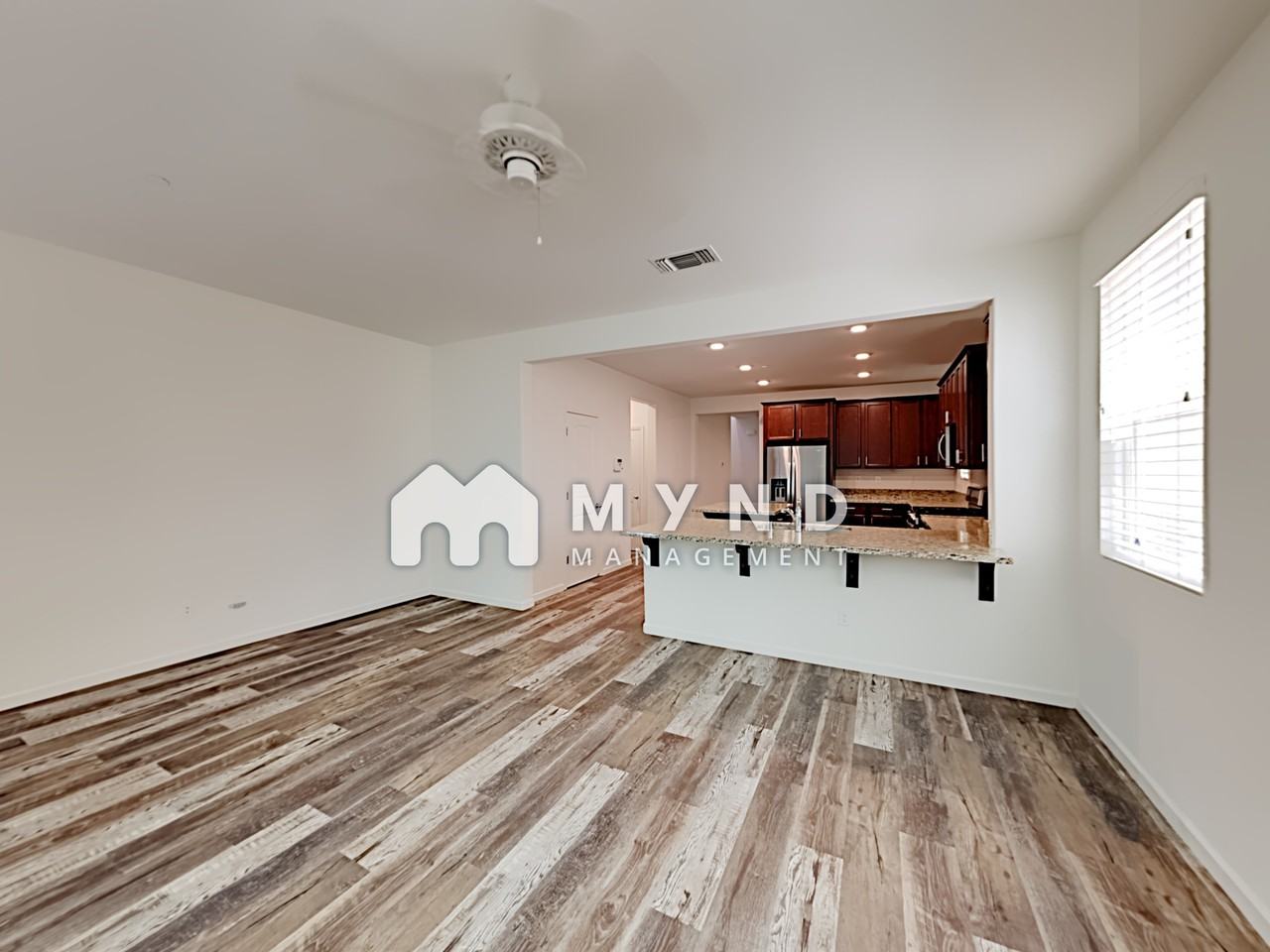 2556 Lacey Ann Ave - Photo 2 of 19