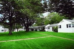 Greenville on 141 Apartments - Photo 2 of 9