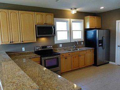 2700 Buchanan St - Photo 3 of 13