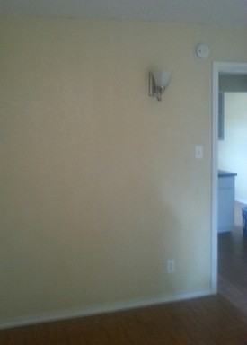 505 N Oak St #102 - Photo 3 of 9