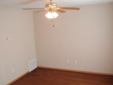 319 Vista Ct - Photo 2 of 5