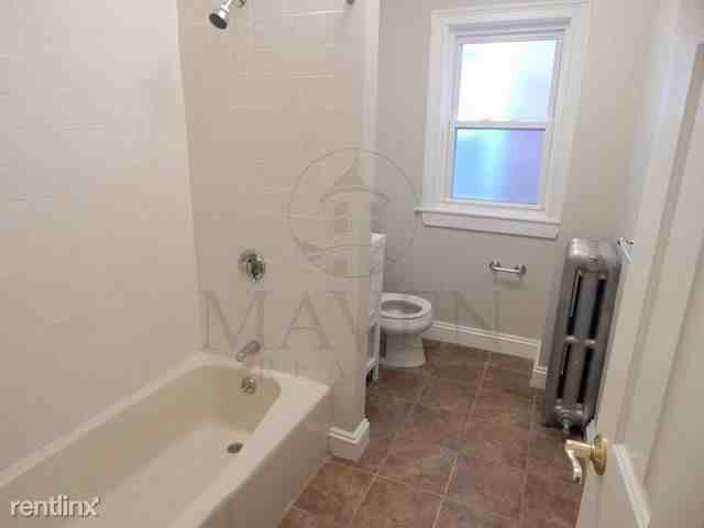 13 Seven Pines Ave - Photo 2 of 7