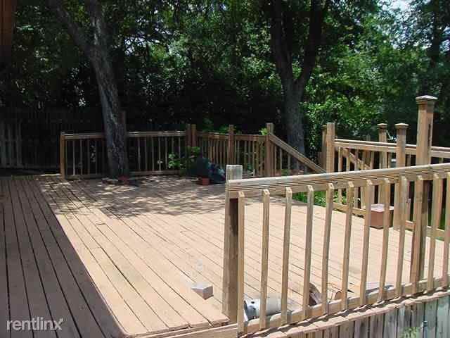 3622 Green Hollow Dr - Photo 2 of 10