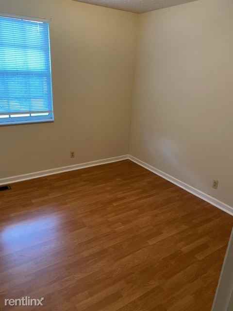 3261 New Towne Rd - Photo 2 of 10