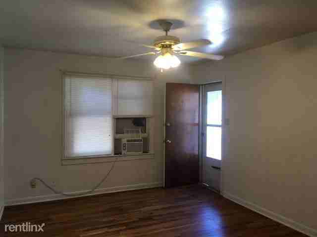 503 W 1st St - Photo 3 of 9