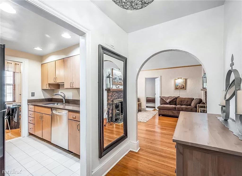 804 N Main St - Photo 2 of 13