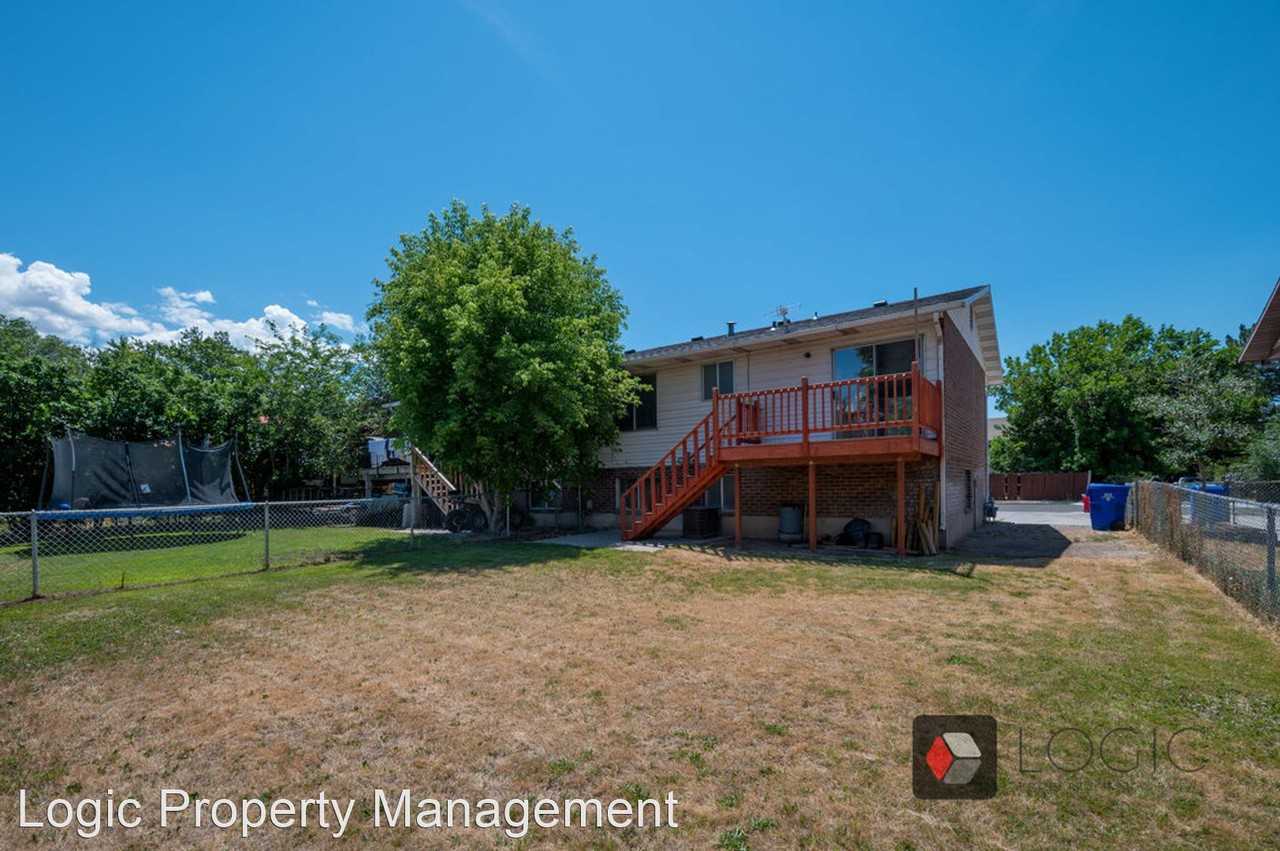 363 E. 7670 S. - Photo 3 of 23