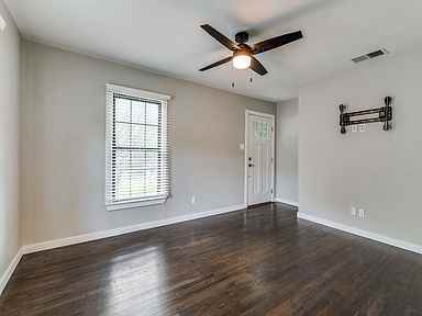 3620 Bonnie Dr - Photo 3 of 8