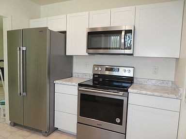 1126 S Butte Ave - Photo 2 of 12