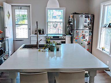 3180 Mcroberts Rd - Photo 3 of 10