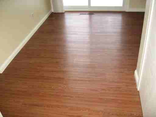 2412 Maplelawn Dr - Photo 2 of 10