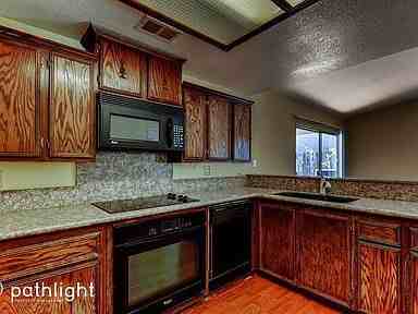 1632 Klamath River Dr - Photo 3 of 16