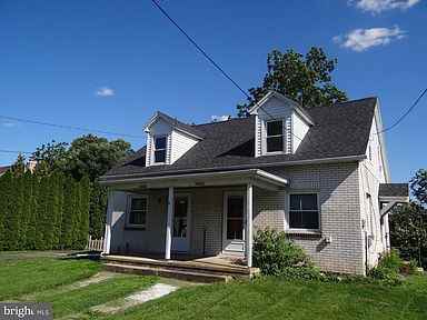 3502 South St - Photo 2 of 10