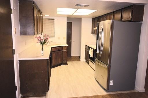 2740 Oriole Dr - Photo 3 of 7