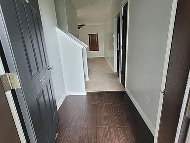 912 E Avenue F #1 - Photo 3 of 11