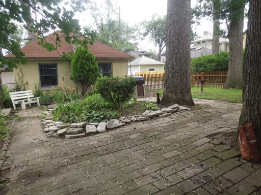 316 W Suttenfield St #316 - Photo 3 of 9