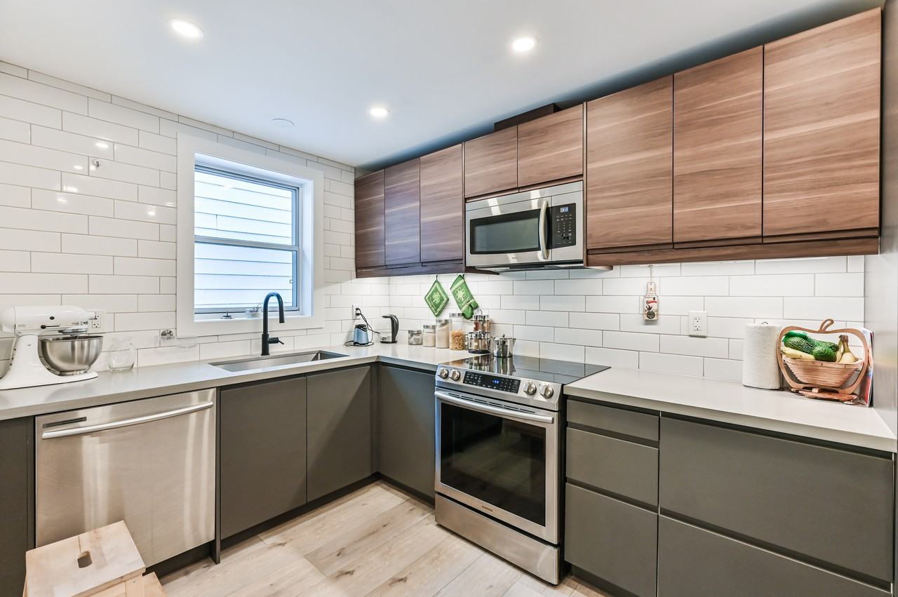 Fairford Ave & Rhodes Ave #2 - Photo 6 of 11