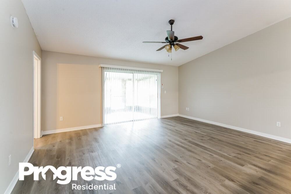 14013 Fullerton Dr - Photo 3 of 16