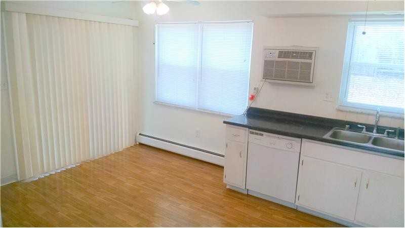 726 Meadow Wood Dr - Photo 3 of 10