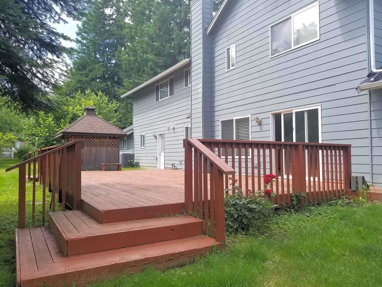 16935 161st Ave Se - Photo 2 of 12