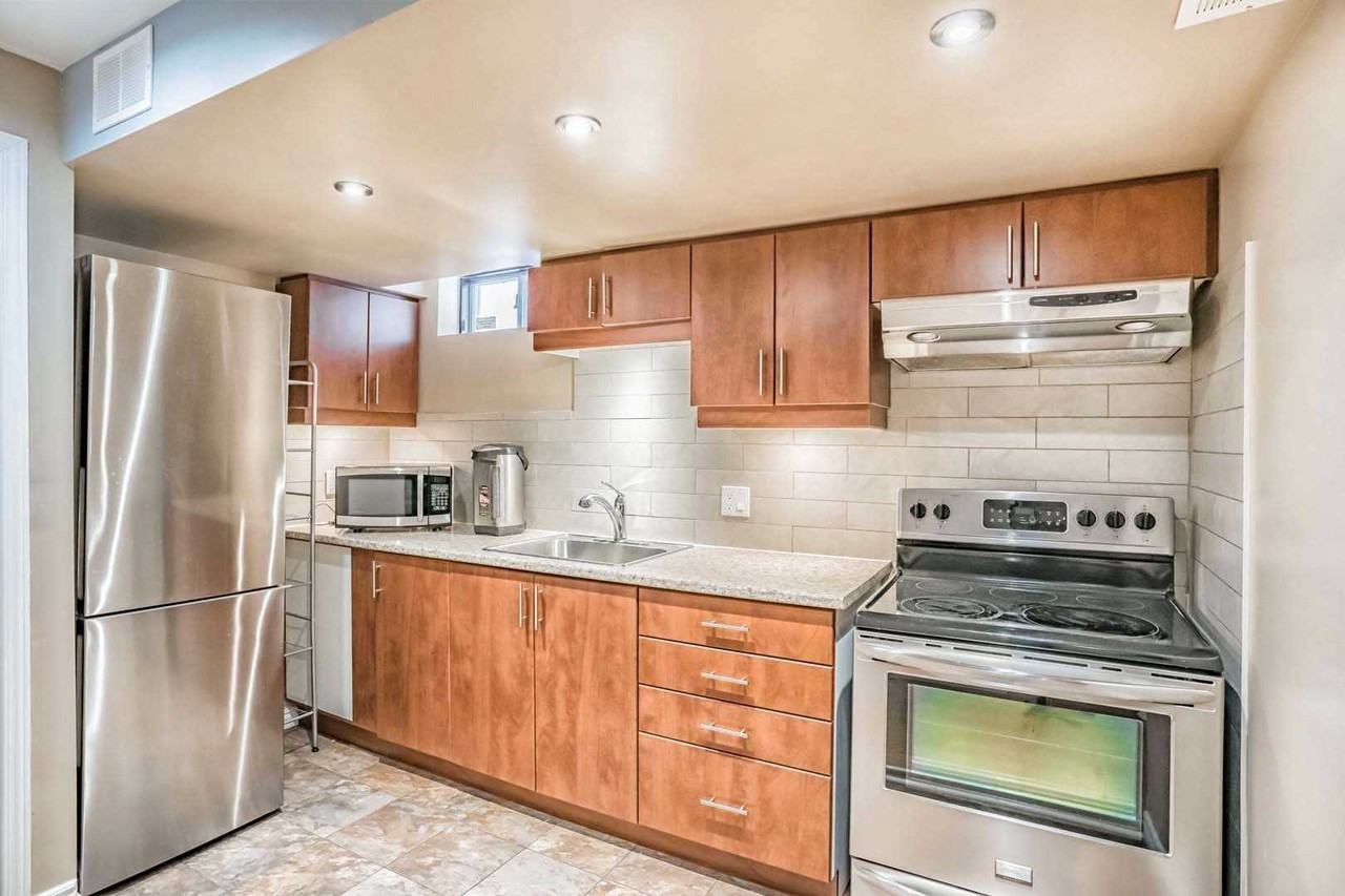 5335 Flatford Road - Photo 5 of 12