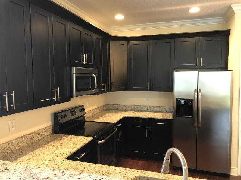 2553 S Mills Ave - Photo 2 of 22