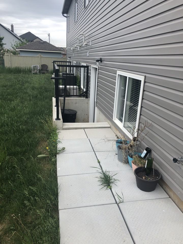 105 Merritt Rd - Photo 3 of 13