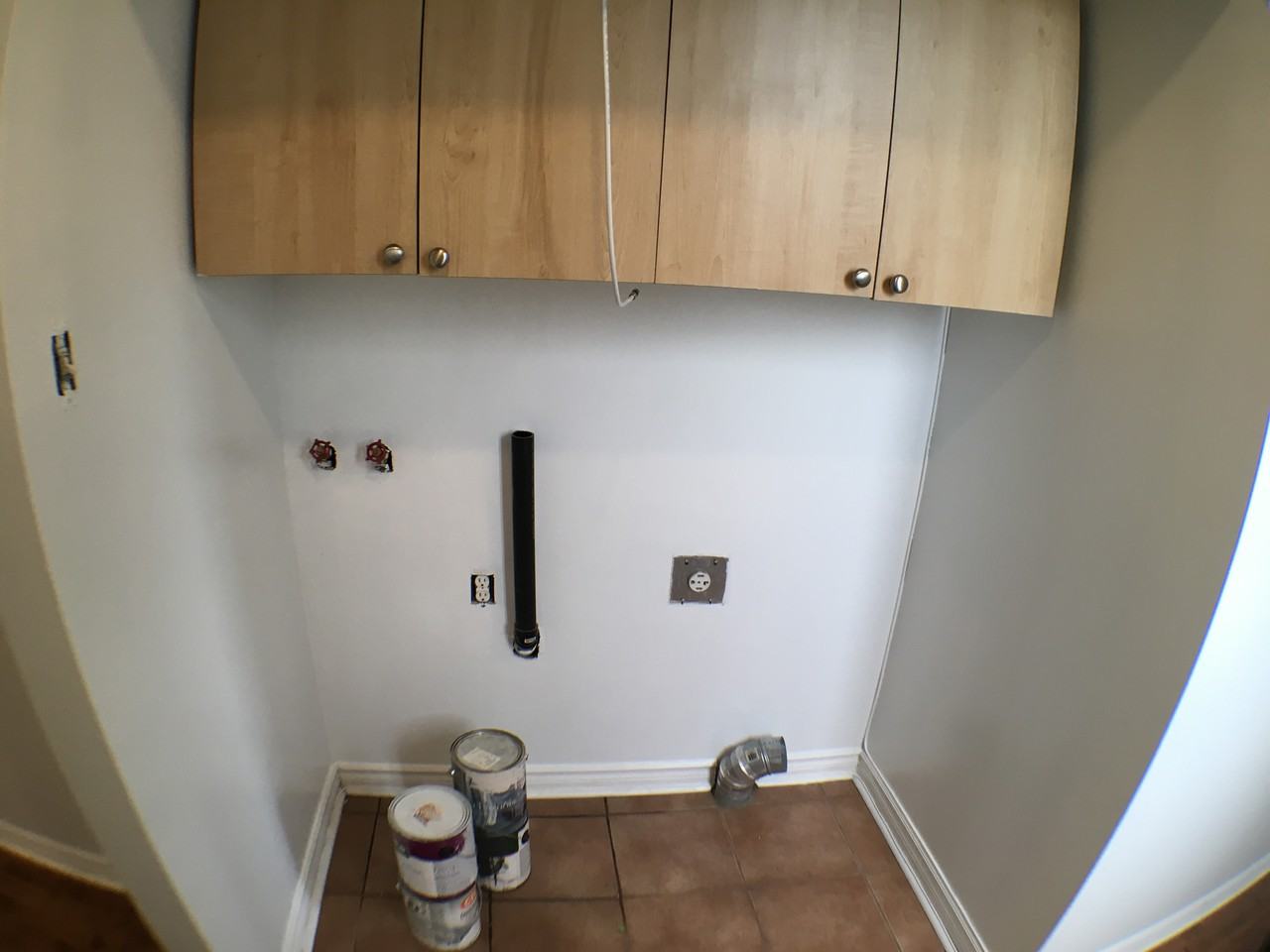 492 4e Av - Photo 2 of 11