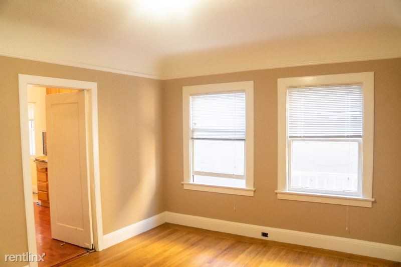 1212 El Camino Real - Photo 2 of 8