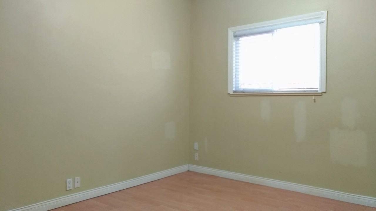 6049 Rumble Street - Photo 6 of 8