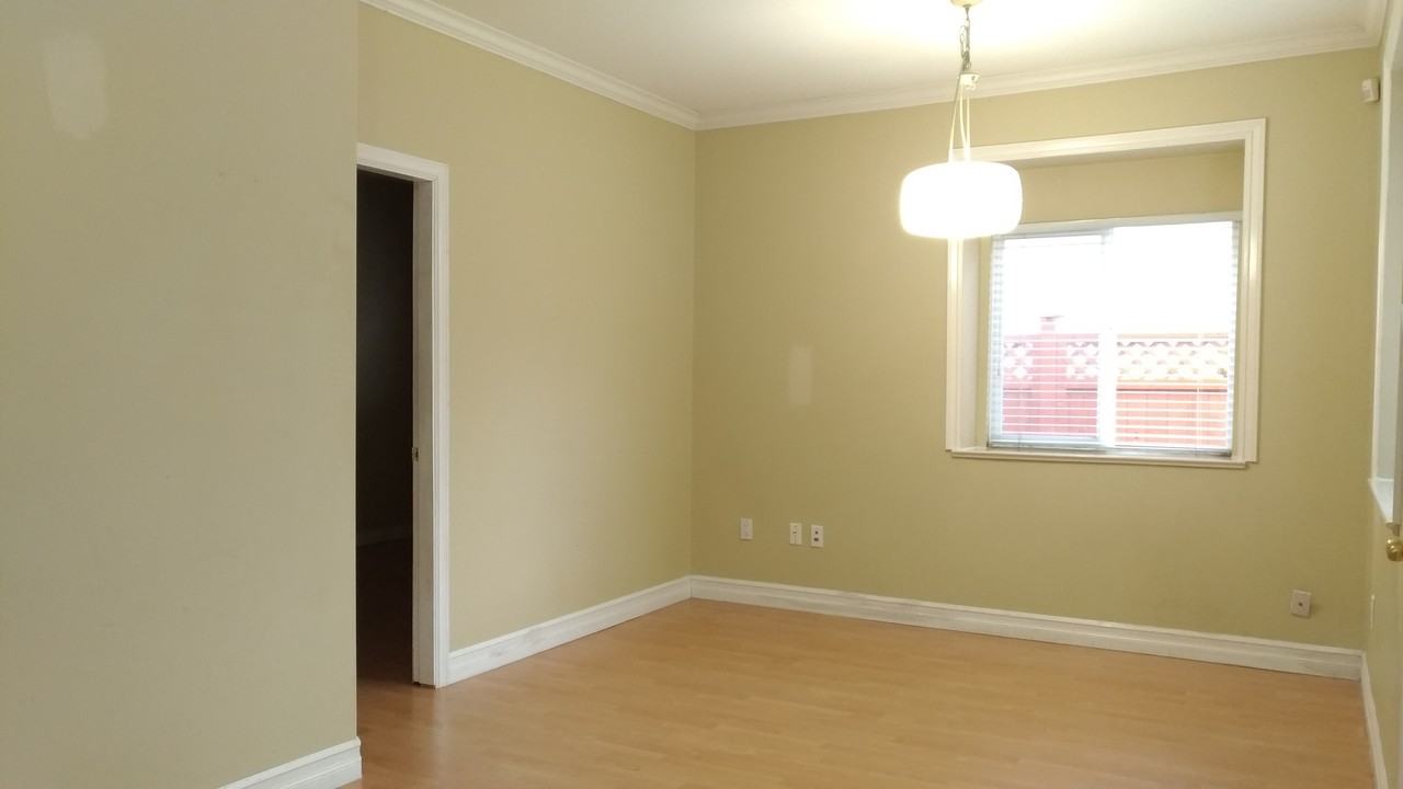 6049 Rumble Street - Photo 7 of 8