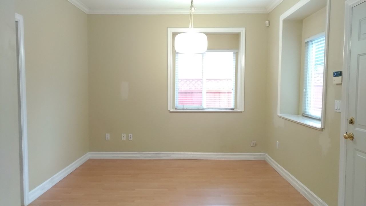 6049 Rumble Street - Photo 2 of 8