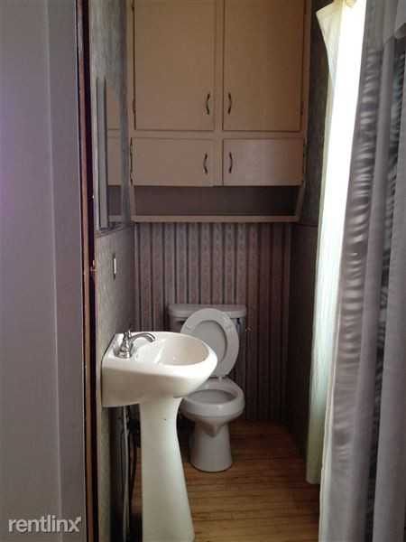 1603 11th Ave N - Photo 3 of 10