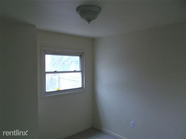 3450 Griffith Ct - Photo 3 of 4